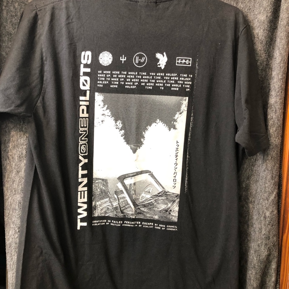 Bay Island Black T-Shirt